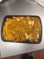 Best C17. Chicken Lo Mein (Combo Platter)鸡捞面 in Southport, NC